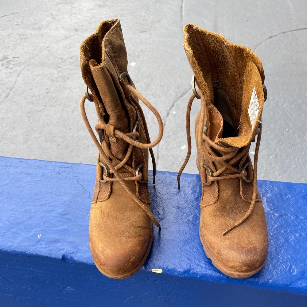 Sorel Boots SIZE 7
